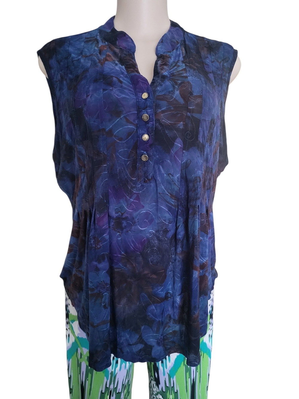 Cocomo Sleeveless Floral Abstract Blouse